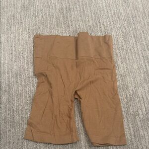 Babaton shorts